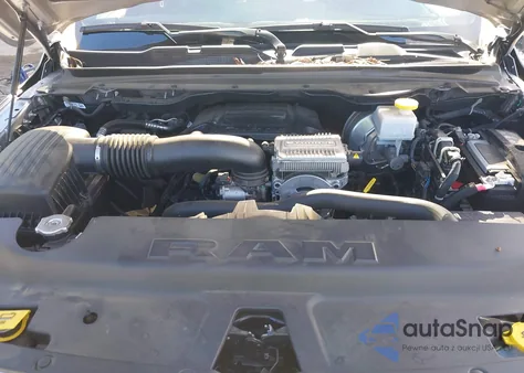 2024 Ram 1500 Laramie 4X2 5'7 Box z USA, uszkodzony, nr VIN 1C6RREJT1RN220662